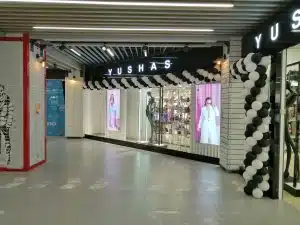 Комплексное оформление магазинов оформление магазина YUSHAS