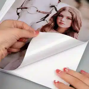 печать на самоклеящейся пленке